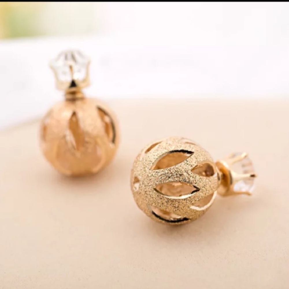 ⚜️[𝟯/$𝟭𝟴]⚜️Golden Crystal Ball Earrings NEW - Picture 4 of 9